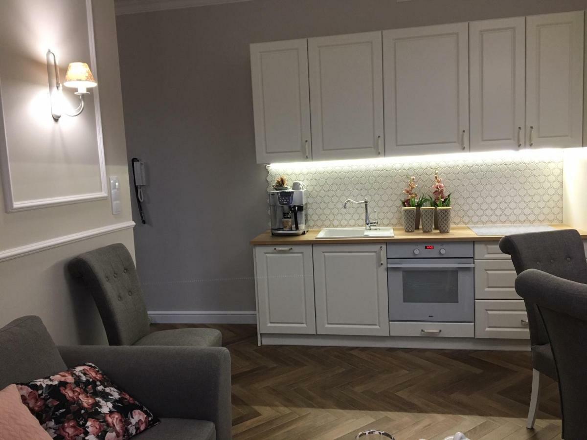 Family & Business Sauna Apartments Sienkiewicza No1 Centrum Plac Lliteratow- Piekny Apartament - 1 Bedroom With Private Sauna, Bath With Hydromassage, Parking كيلتشي المظهر الخارجي الصورة