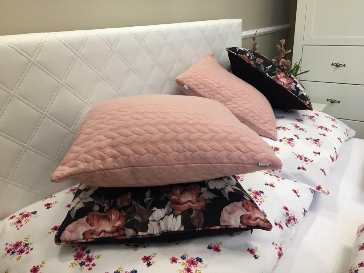 Family & Business Sauna Apartments Sienkiewicza No1 Centrum Plac Lliteratow- Piekny Apartament - 1 Bedroom With Private Sauna, Bath With Hydromassage, Parking كيلتشي المظهر الخارجي الصورة