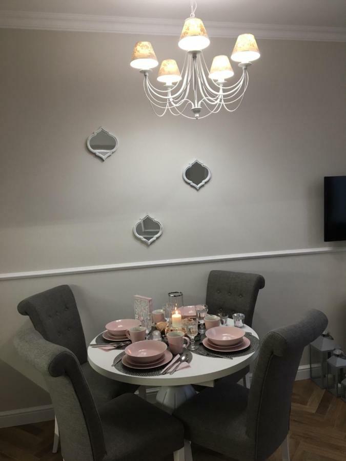 Family & Business Sauna Apartments Sienkiewicza No1 Centrum Plac Lliteratow- Piekny Apartament - 1 Bedroom With Private Sauna, Bath With Hydromassage, Parking كيلتشي المظهر الخارجي الصورة