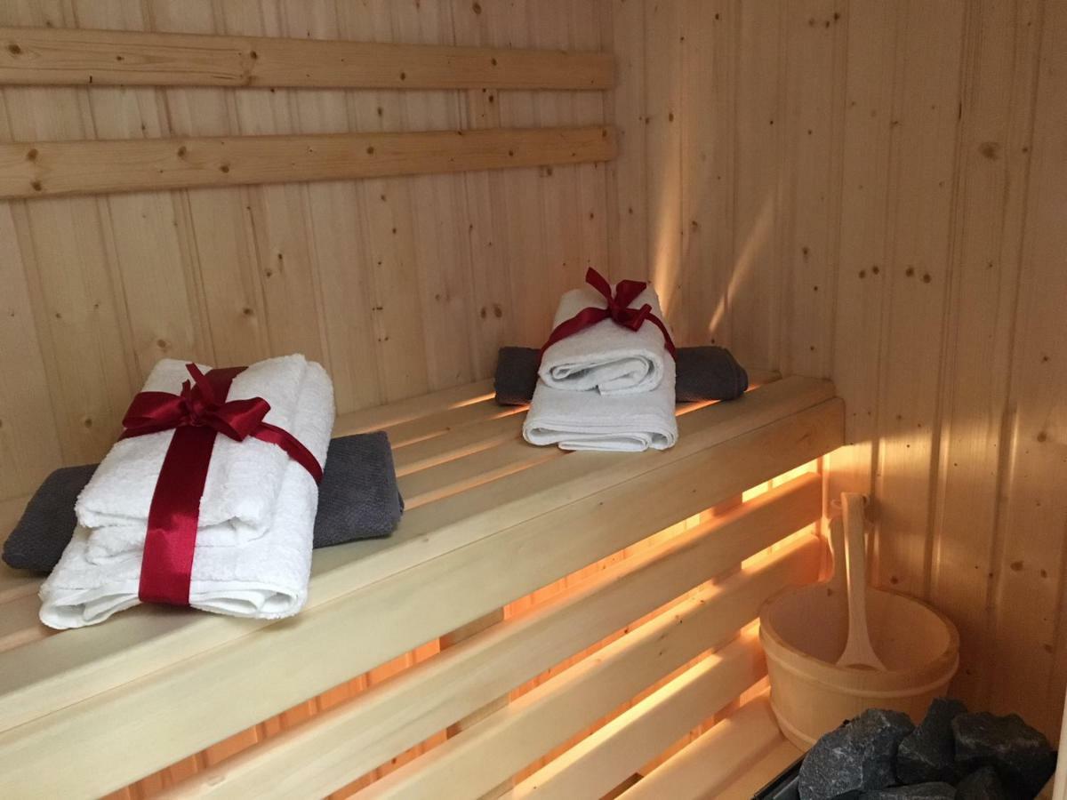 Family & Business Sauna Apartments Sienkiewicza No1 Centrum Plac Lliteratow- Piekny Apartament - 1 Bedroom With Private Sauna, Bath With Hydromassage, Parking كيلتشي المظهر الخارجي الصورة