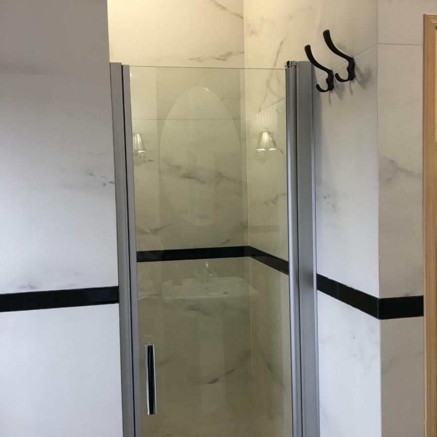 Family & Business Sauna Apartments Sienkiewicza No1 Centrum Plac Lliteratow- Piekny Apartament - 1 Bedroom With Private Sauna, Bath With Hydromassage, Parking كيلتشي المظهر الخارجي الصورة